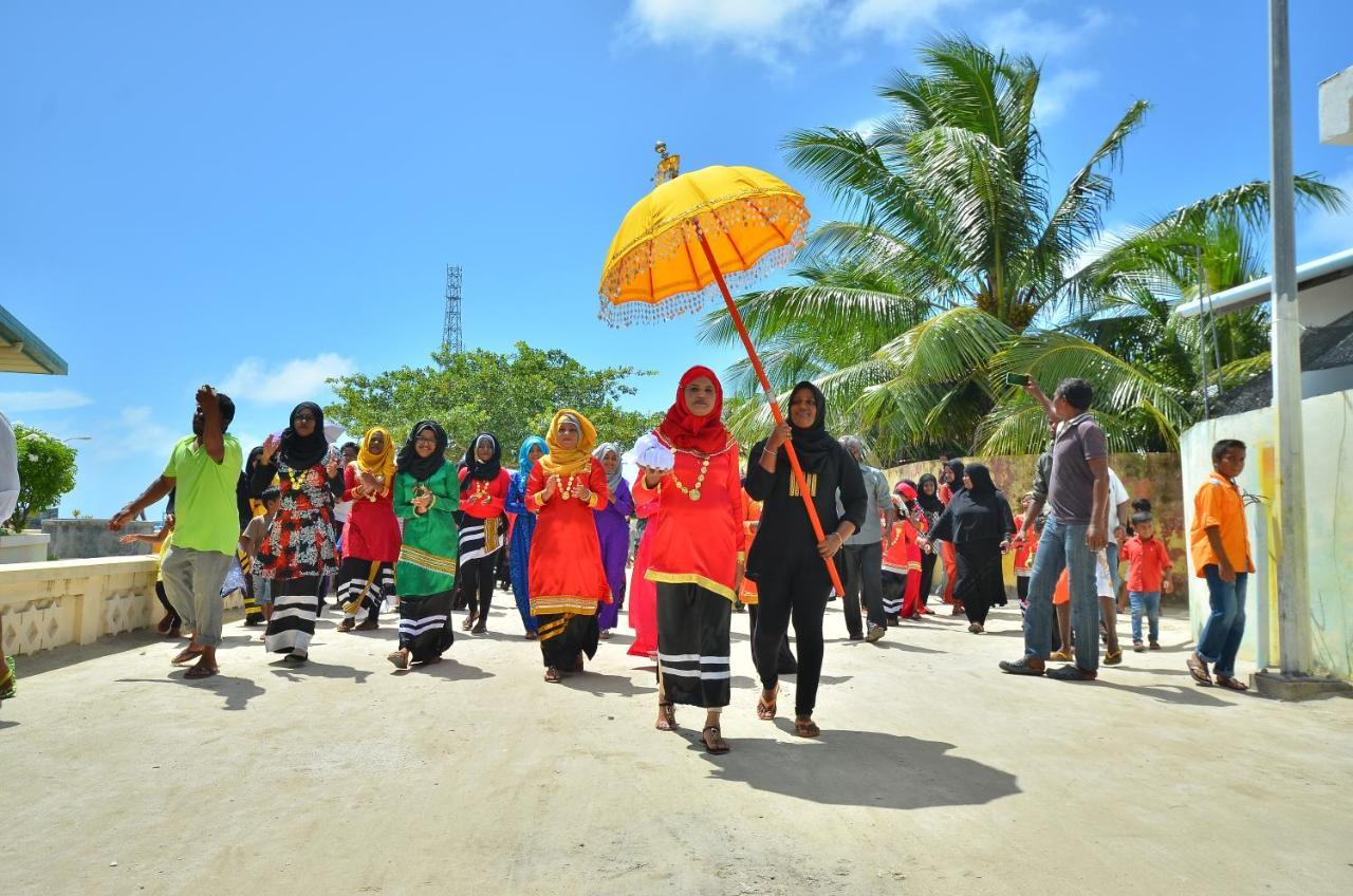 Ukulhas Beach Inn Exterior photo