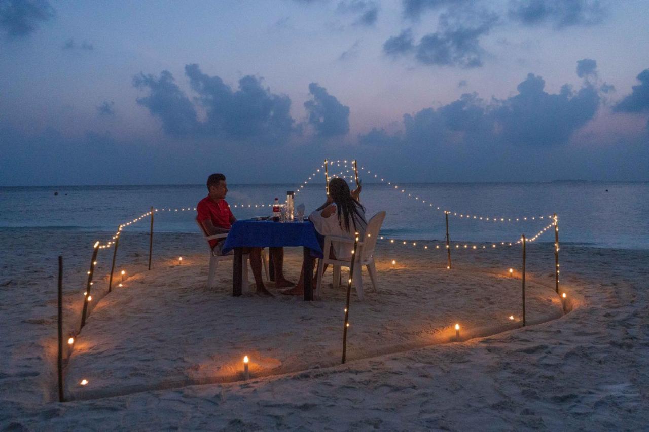 Ukulhas Beach Inn Exterior photo