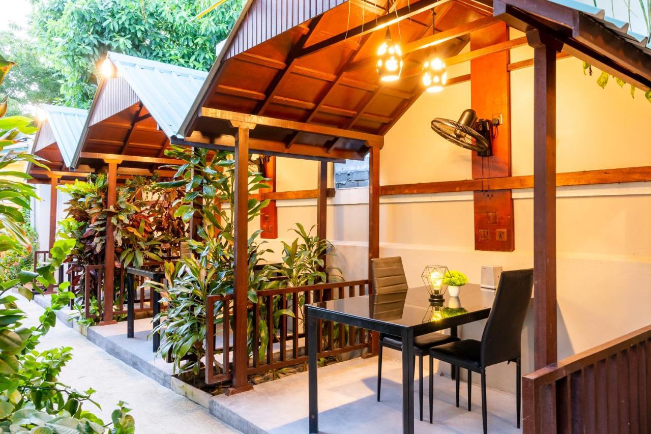Ukulhas Beach Inn Exterior photo