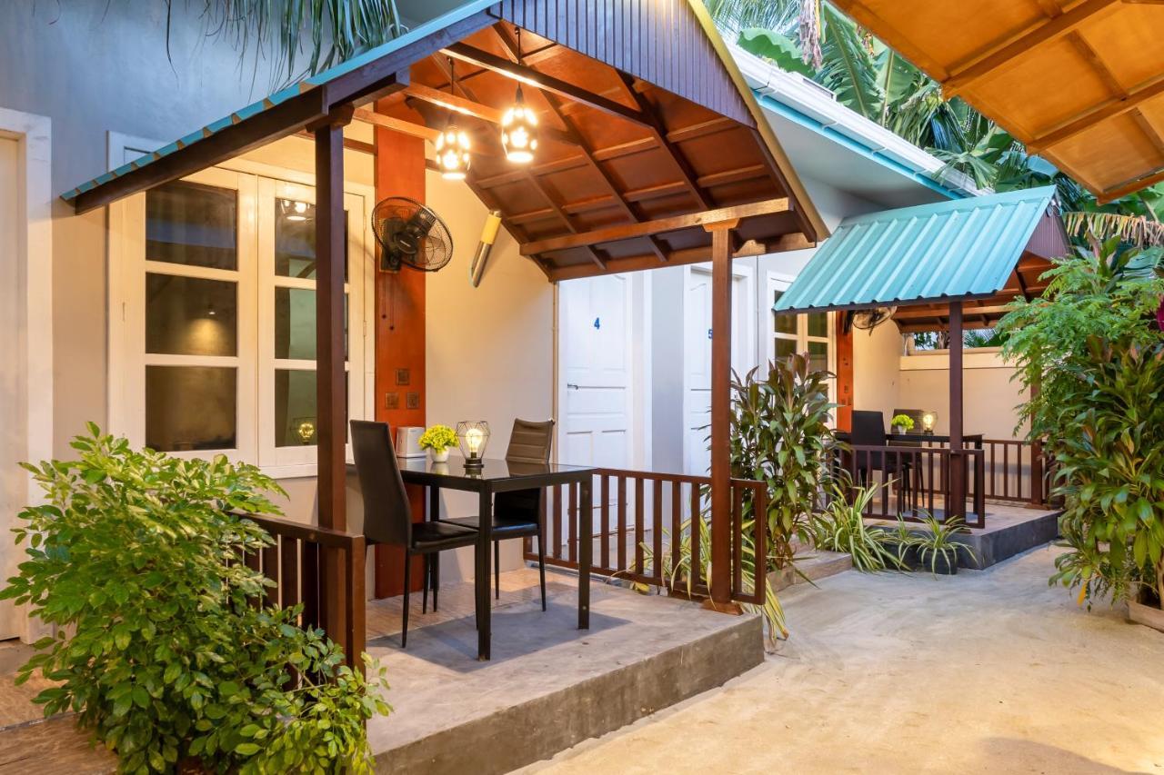 Ukulhas Beach Inn Exterior photo