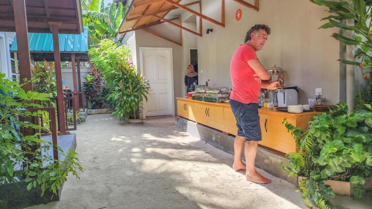 Ukulhas Beach Inn Exterior photo