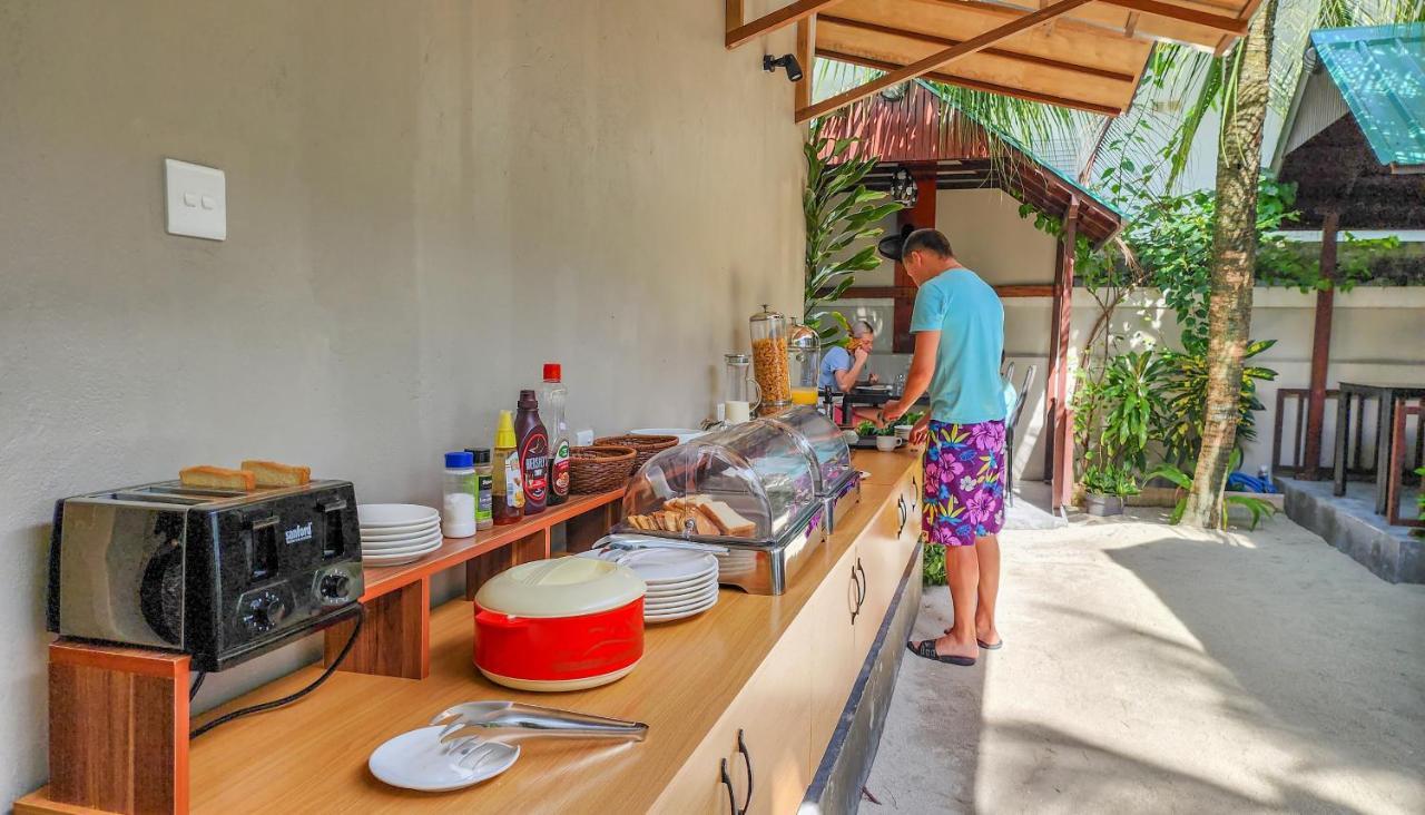 Ukulhas Beach Inn Exterior photo