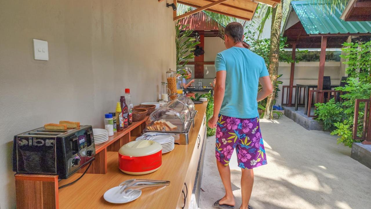 Ukulhas Beach Inn Exterior photo